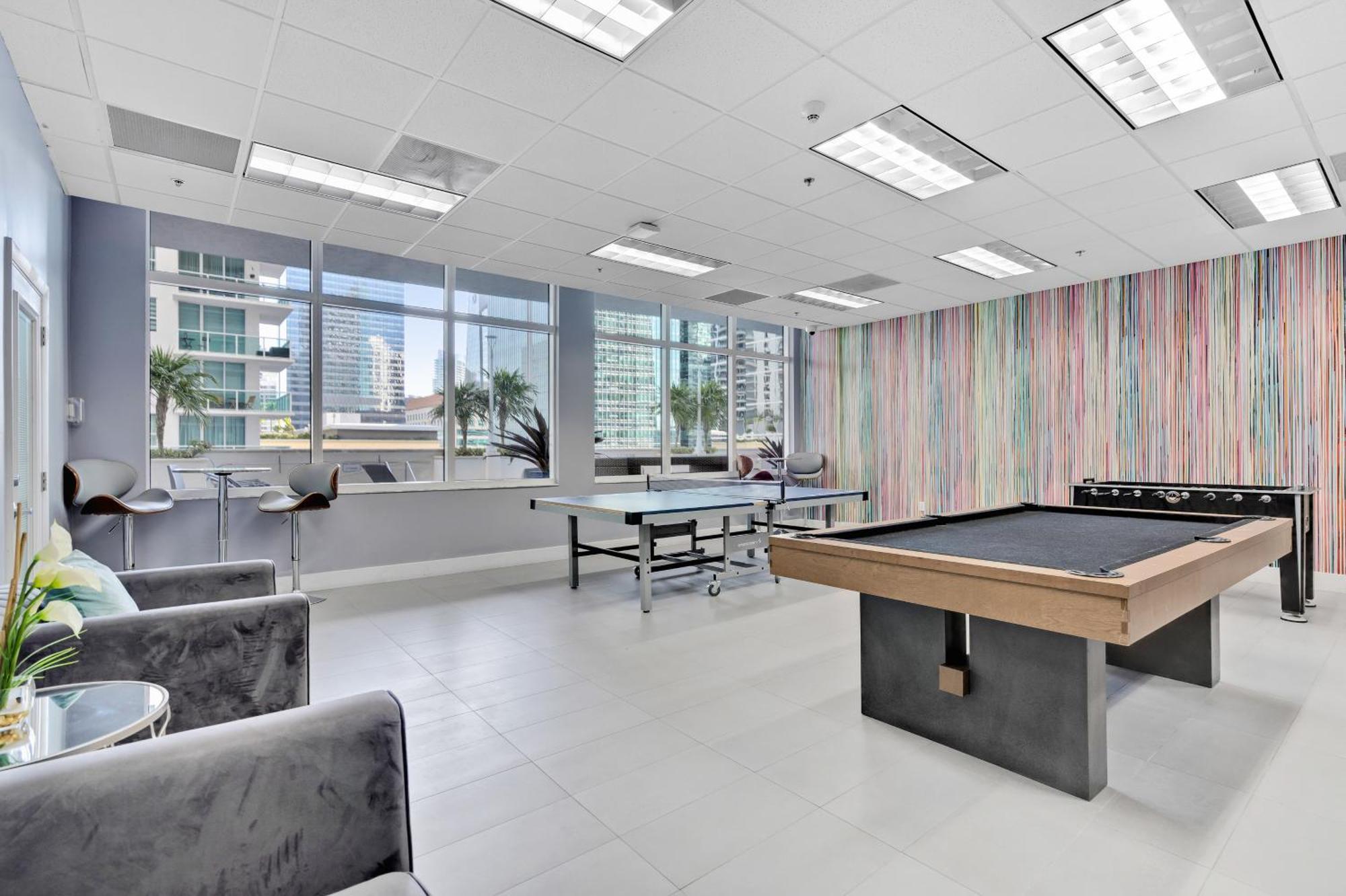 Elegant 1 Bedroom Retreat In Brickell With Free Parking *
